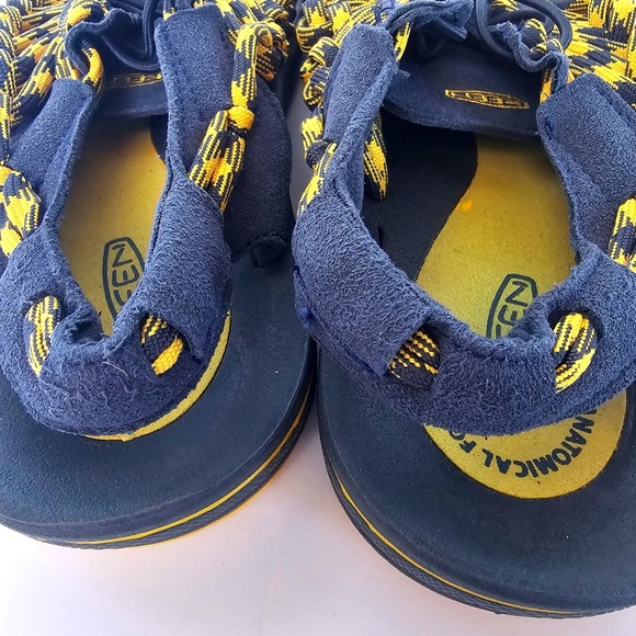 KEEN UNEEK Mens Water Sandals Navy Yellow Woven Cord 9.5 Summer Boat Coast Beach - Picture 5 of 10